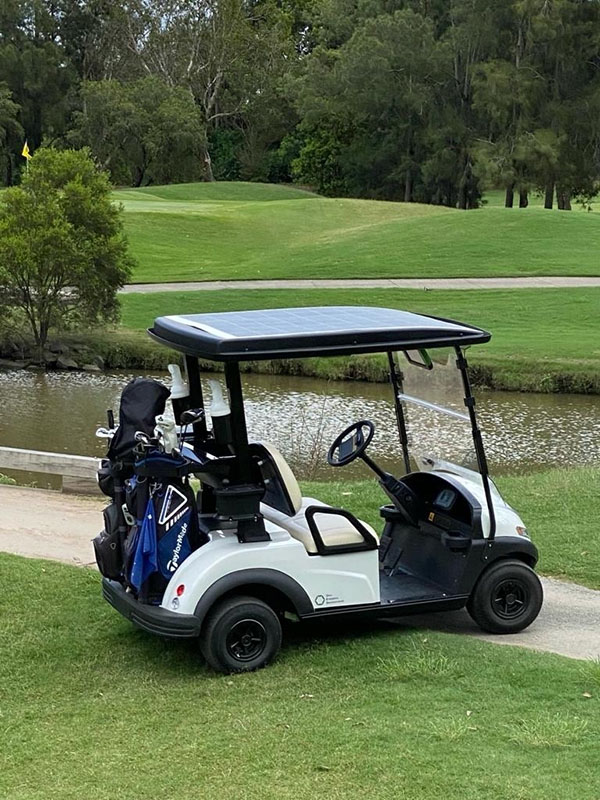 สวัสดีออสเตรเลีย!SPG ส่งมอบรถกอล์ฟพลังงานแสงอาทิตย์ให้กับ Brisbane1